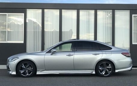 Toyota Crown, 2020 год, 3 300 000 рублей, 3 фотография