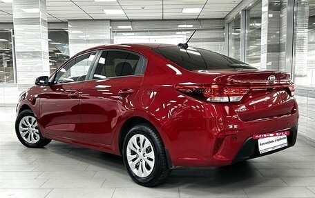 KIA Rio IV, 2018 год, 1 376 000 рублей, 2 фотография