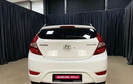 Hyundai Solaris II рестайлинг, 2012 год, 999 000 рублей, 3 фотография