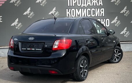 KIA Rio II, 2011 год, 810 000 рублей, 9 фотография