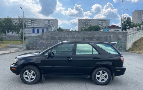 Lexus RX IV рестайлинг, 1999 год, 800 000 рублей, 1 фотография