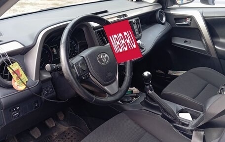 Toyota RAV4, 2019 год, 2 950 000 рублей, 3 фотография