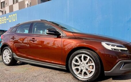 Volvo V40 II рестайлинг, 2018 год, 1 510 000 рублей, 3 фотография