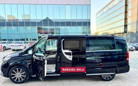 Mercedes-Benz V-Класс, 2024 год, 16 800 000 рублей, 4 фотография