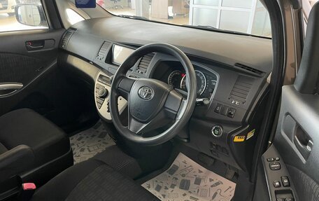 Toyota ISis I, 2012 год, 1 549 000 рублей, 10 фотография