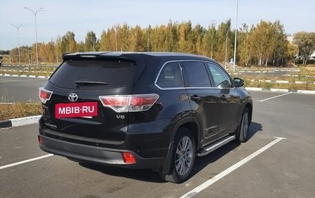 Toyota Highlander III, 2014 год, 3 670 000 рублей, 2 фотография