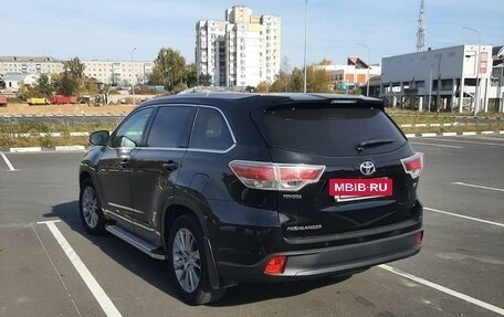 Toyota Highlander III, 2014 год, 3 670 000 рублей, 9 фотография