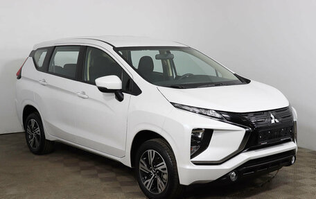 Mitsubishi Xpander, 2023 год, 3 700 000 рублей, 3 фотография