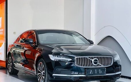 Volvo S90 II рестайлинг, 2023 год, 5 000 000 рублей, 3 фотография