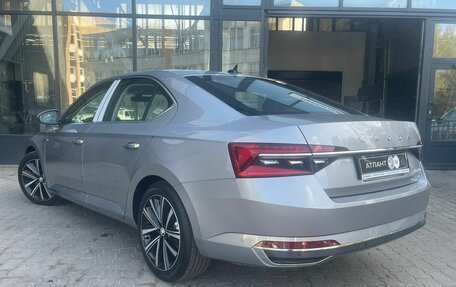 Skoda Superb III рестайлинг, 2024 год, 4 450 000 рублей, 5 фотография