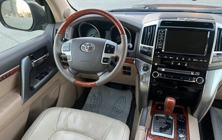 Toyota Land Cruiser 200, 2012 год, 3 490 000 рублей, 10 фотография