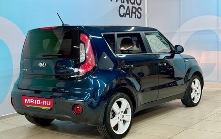 KIA Soul II рестайлинг, 2017 год, 1 638 000 рублей, 3 фотография