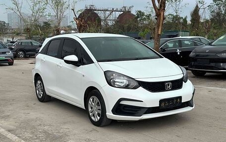 Honda Fit, 2021 год, 1 470 000 рублей, 3 фотография