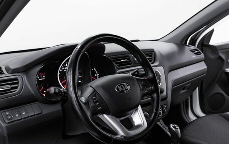 KIA Rio III рестайлинг, 2015 год, 1 055 000 рублей, 10 фотография