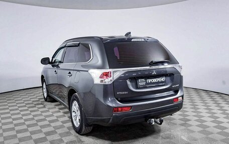 Mitsubishi Outlander III рестайлинг 3, 2013 год, 1 652 500 рублей, 7 фотография