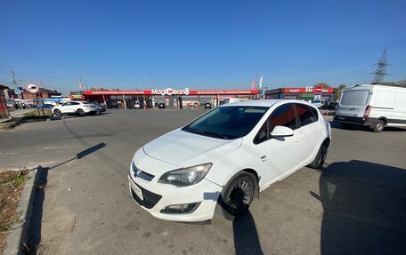 Opel Astra J, 2013 год, 1 фотография