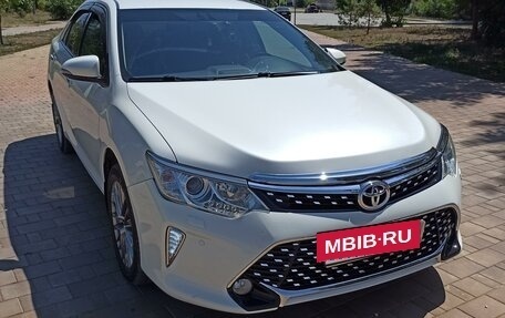 Toyota Camry, 2017 год, 2 700 000 рублей, 5 фотография