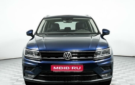 Volkswagen Tiguan II, 2017 год, 2 233 000 рублей, 2 фотография