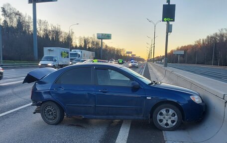 KIA Cerato I, 2005 год, 130 000 рублей, 1 фотография