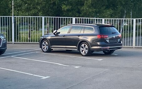 Volkswagen Passat B8 рестайлинг, 2018 год, 3 000 000 рублей, 1 фотография