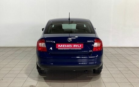 Skoda Rapid I, 2014 год, 1 050 000 рублей, 8 фотография