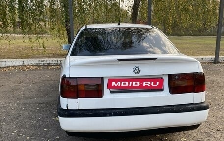 Volkswagen Passat B4, 1994 год, 300 000 рублей, 3 фотография