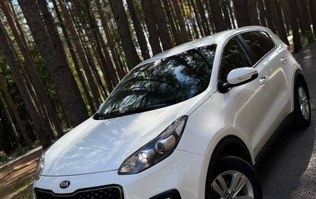 KIA Sportage IV рестайлинг, 2018 год, 2 420 000 рублей, 5 фотография