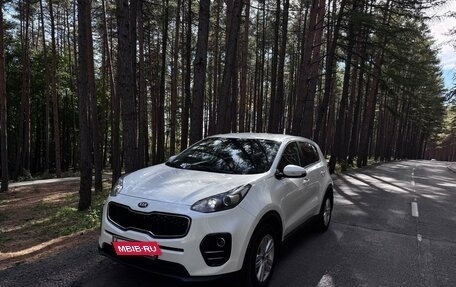 KIA Sportage IV рестайлинг, 2018 год, 2 420 000 рублей, 6 фотография