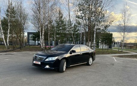 Toyota Camry, 2012 год, 2 000 000 рублей, 2 фотография