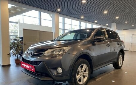 Toyota RAV4, 2013 год, 2 000 000 рублей, 7 фотография