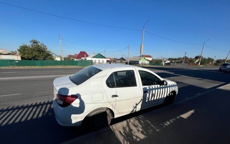 Renault Logan II, 2016 год, 390 000 рублей, 2 фотография