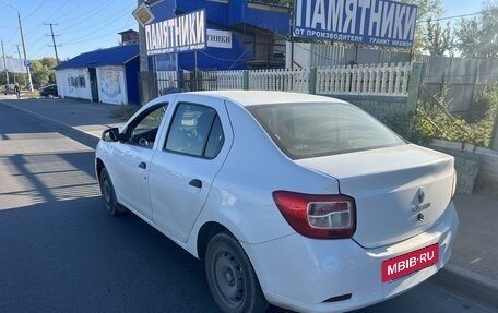 Renault Logan II, 2016 год, 390 000 рублей, 5 фотография