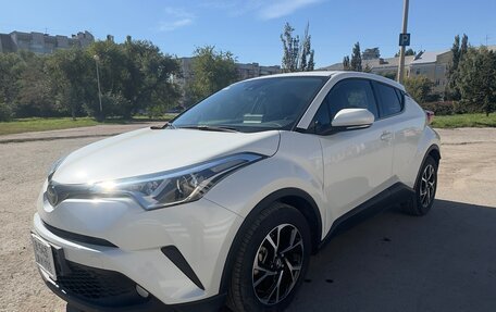 Toyota C-HR I рестайлинг, 2020 год, 3 210 000 рублей, 6 фотография