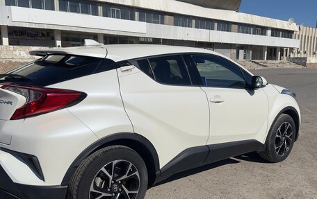 Toyota C-HR I рестайлинг, 2020 год, 3 210 000 рублей, 5 фотография