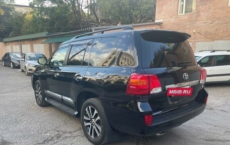 Toyota Land Cruiser 200, 2015 год, 5 600 000 рублей, 3 фотография