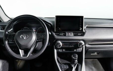 Toyota RAV4, 2020 год, 3 399 000 рублей, 12 фотография