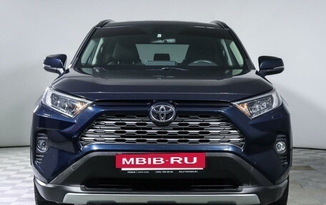 Toyota RAV4, 2020 год, 3 399 000 рублей, 2 фотография