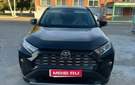 Toyota RAV4, 2020 год, 3 520 000 рублей, 1 фотография