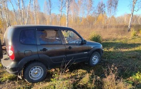 Chevrolet Niva I рестайлинг, 2015 год, 790 000 рублей, 9 фотография