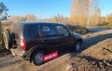 Chevrolet Niva I рестайлинг, 2015 год, 790 000 рублей, 31 фотография