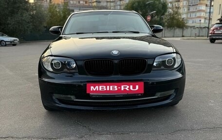 BMW 1 серия, 2007 год, 850 000 рублей, 7 фотография