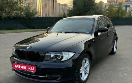 BMW 1 серия, 2007 год, 850 000 рублей, 11 фотография