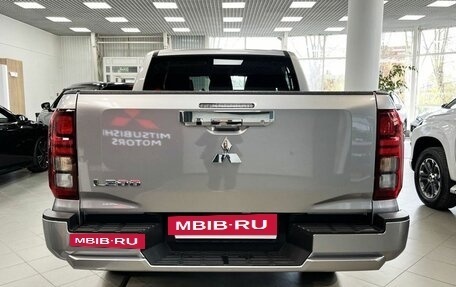 Mitsubishi L200, 2024 год, 6 349 000 рублей, 6 фотография