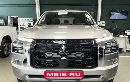 Mitsubishi L200, 2024 год, 6 349 000 рублей, 2 фотография