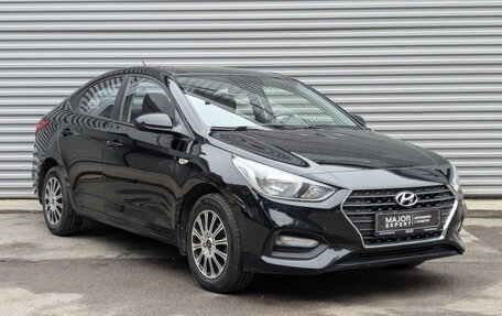 Hyundai Solaris II рестайлинг, 2018 год, 1 350 000 рублей, 21 фотография