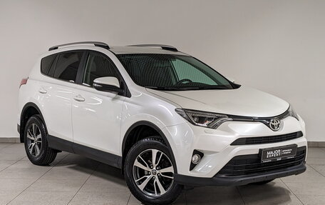 Toyota RAV4, 2019 год, 2 840 000 рублей, 3 фотография