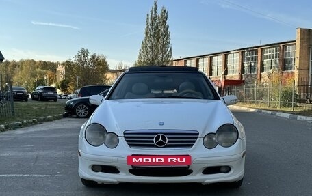 Mercedes-Benz C-Класс, 2003 год, 420 000 рублей, 3 фотография