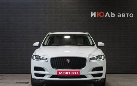 Jaguar F-Pace, 2017 год, 3 450 000 рублей, 2 фотография