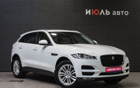 Jaguar F-Pace, 2017 год, 3 450 000 рублей, 3 фотография