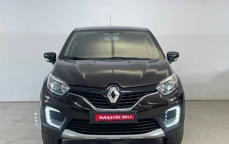 Renault Kaptur I рестайлинг, 2016 год, 1 315 000 рублей, 2 фотография